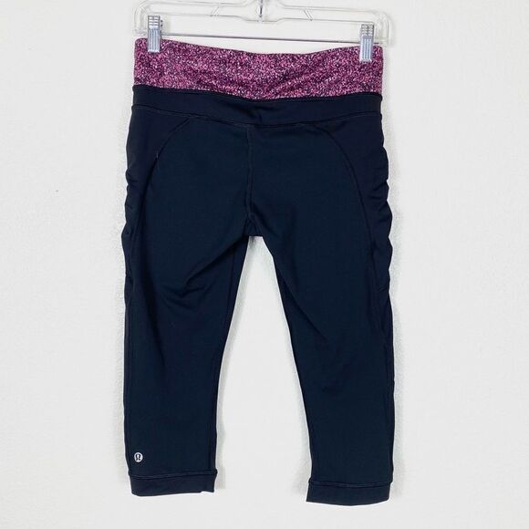 Lululemon Black & Pink Ruched Knee Zipper Pocket Crop Capris - Picture 2 of 7